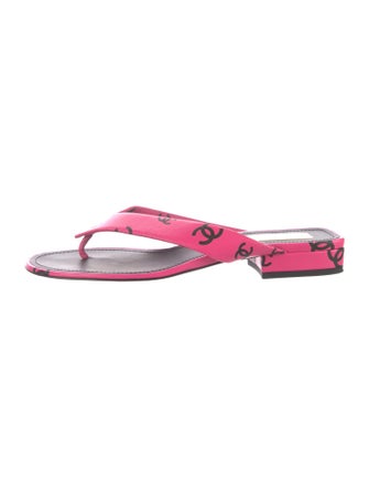 Chanel 2022 Interlocking CC Logo Flip Flops