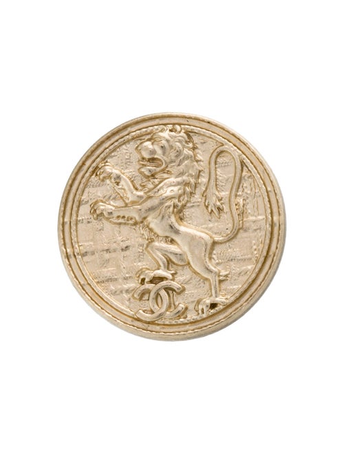 Chanel CC Lion Lapel Pin