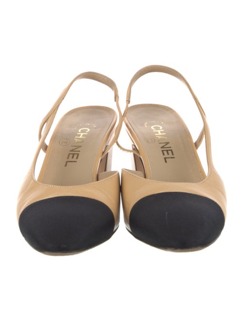 Chanel Interlocking CC Logo Leather Slingback Pumps