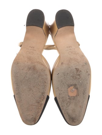 Chanel Interlocking CC Logo Leather Slingback Pumps