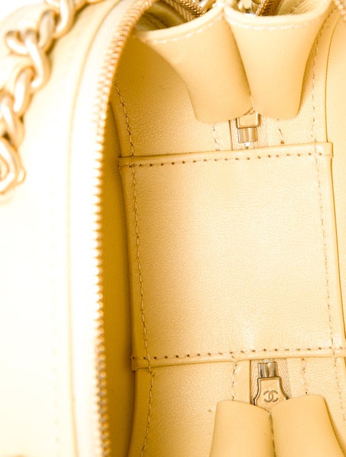 Chanel Mini CC Bubble Vanity Case