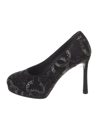 Chanel Interlocking CC Logo Suede Pumps
