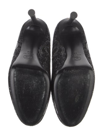 Chanel Interlocking CC Logo Suede Pumps