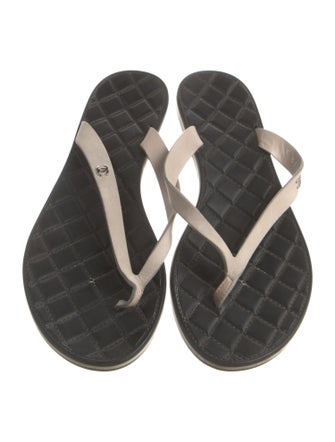 Chanel 2015 Interlocking CC Logo Flip Flops