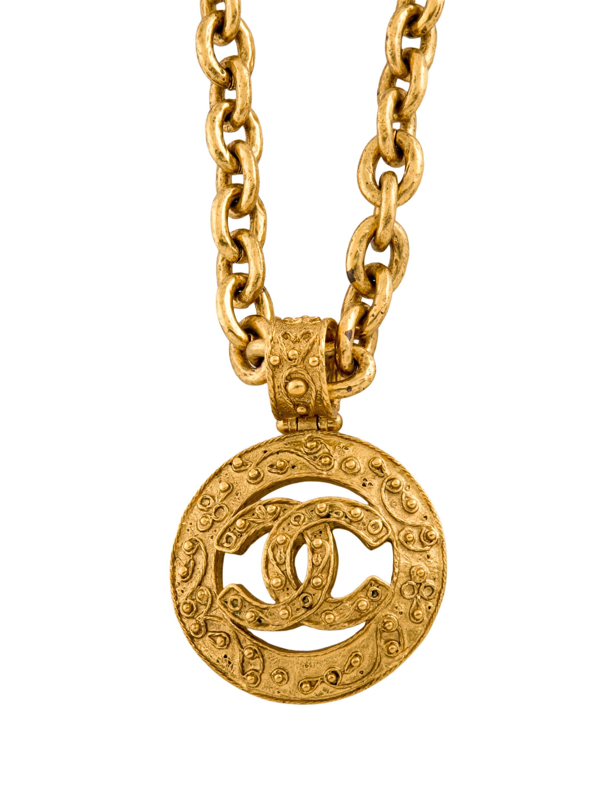Chanel Vintage Filigree Medallion CC Pendant Necklace