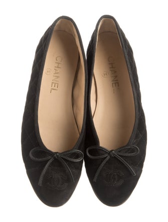 Chanel Interlocking CC Logo Suede Ballet Flats