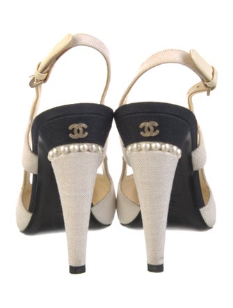 Chanel 2015 Interlocking CC Logo Slingback Pumps