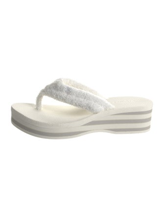 Chanel 2025 Interlocking CC Logo Flip Flops