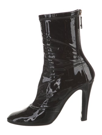 Chanel Interlocking CC Logo Patent Leather Lace-Up Boots