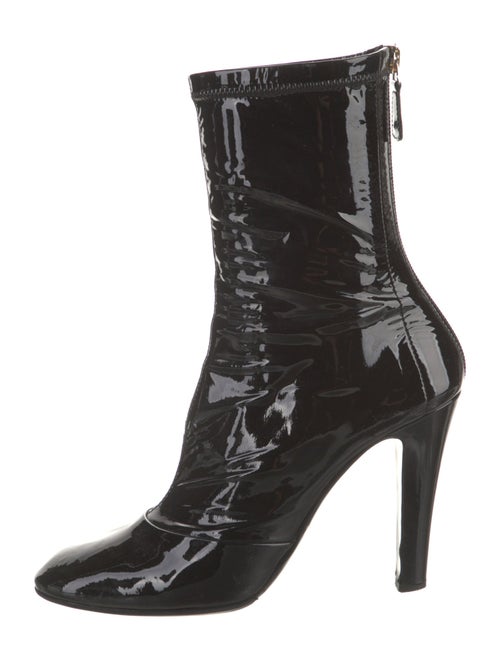 Chanel Interlocking CC Logo Patent Leather Lace-Up Boots