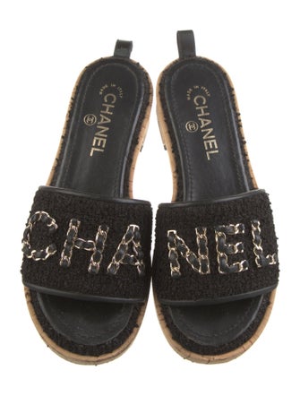 Chanel 2018 Chain-Link Accent Slides