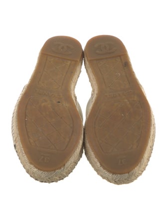 Chanel 2018 Interlocking CC Logo Espadrilles