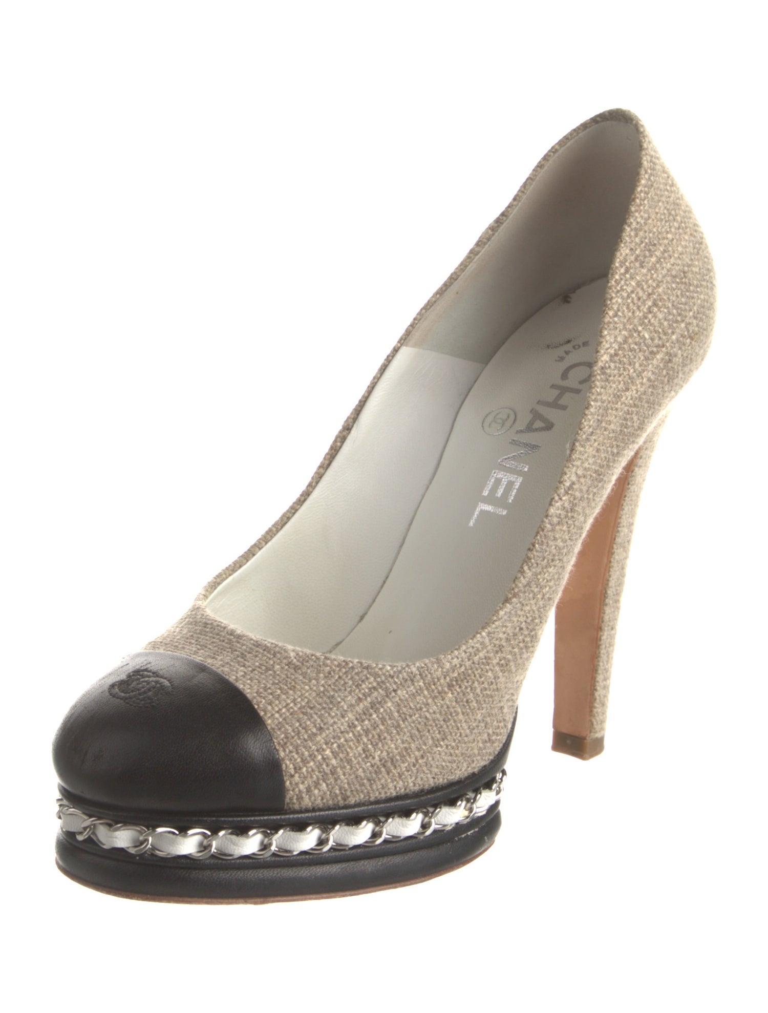 Chanel 2014 Interlocking CC Logo Pumps