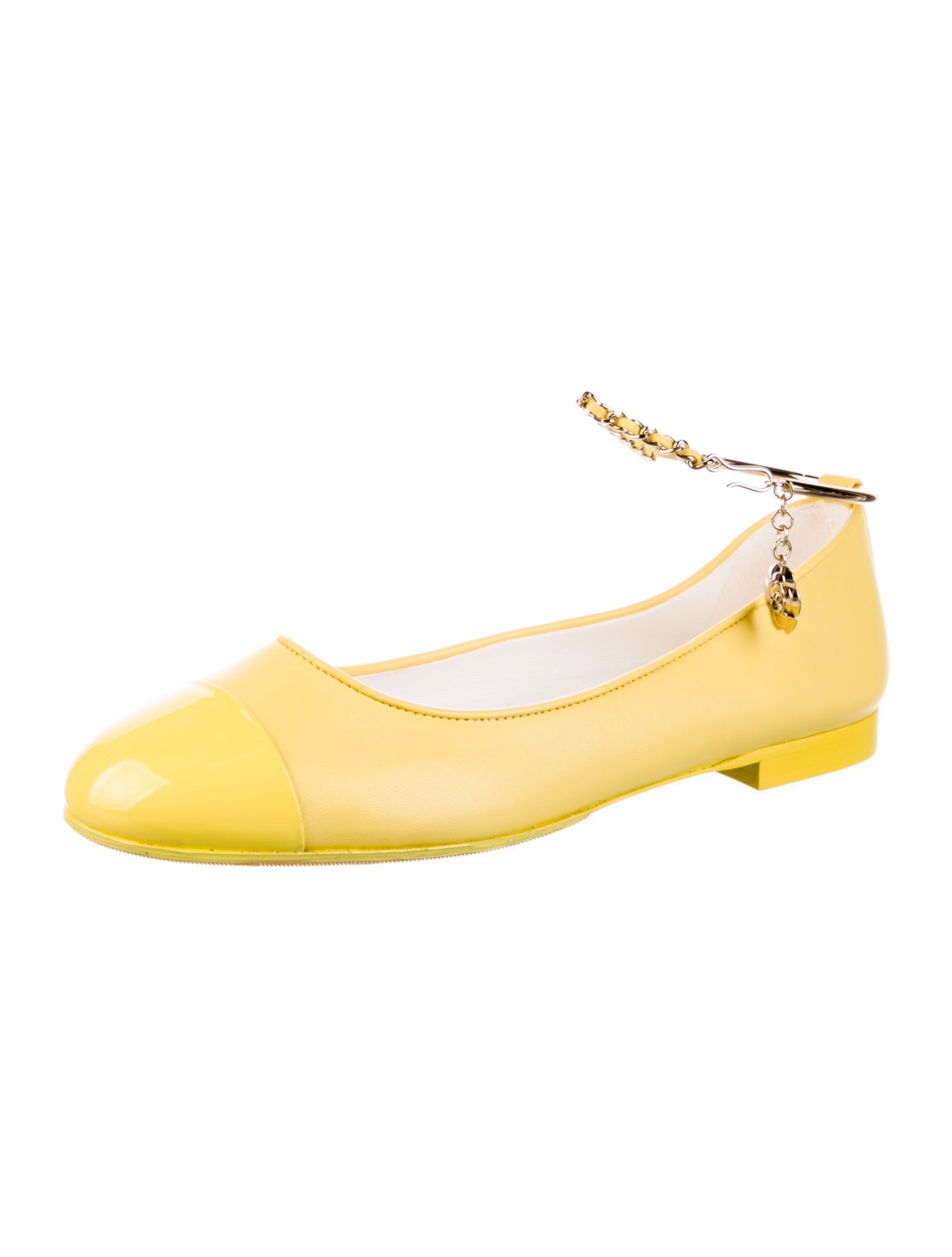 Chanel 2022 Interlocking CC Logo Ballet Flats