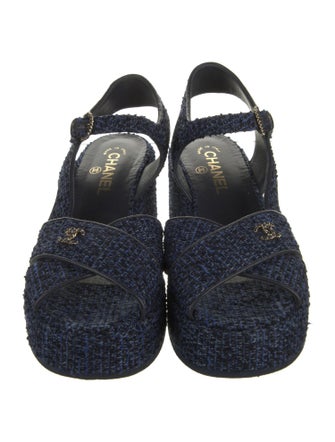 Chanel 2024 Interlocking CC Logo Espadrilles