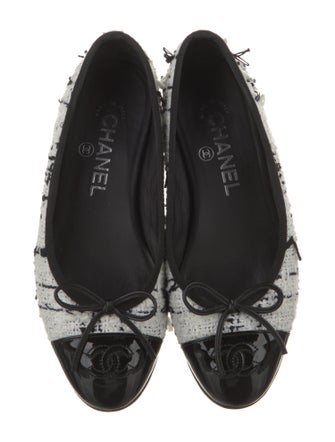 Chanel Interlocking CC Logo Tweed Flats