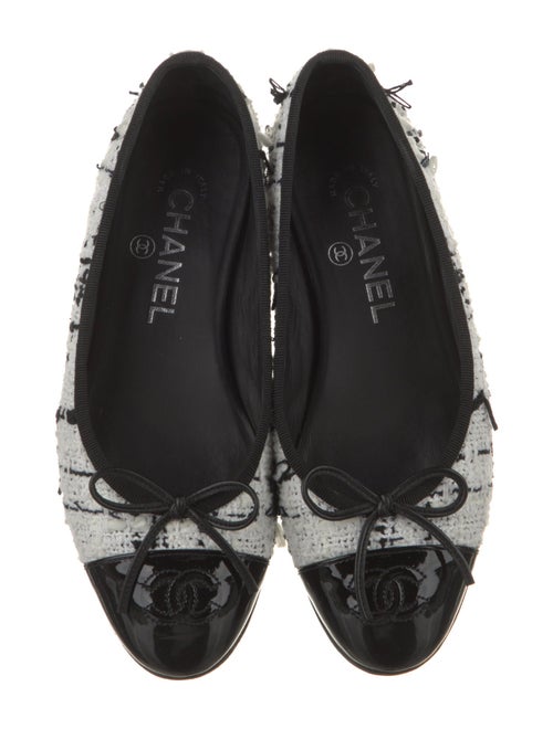 Chanel Interlocking CC Logo Tweed Flats