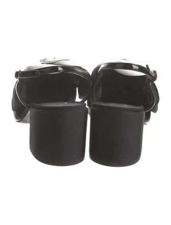 Chanel 2023 Interlocking CC Logo Slingback Pumps