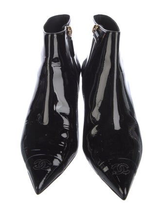 Chanel 2022 Interlocking CC Logo Boots