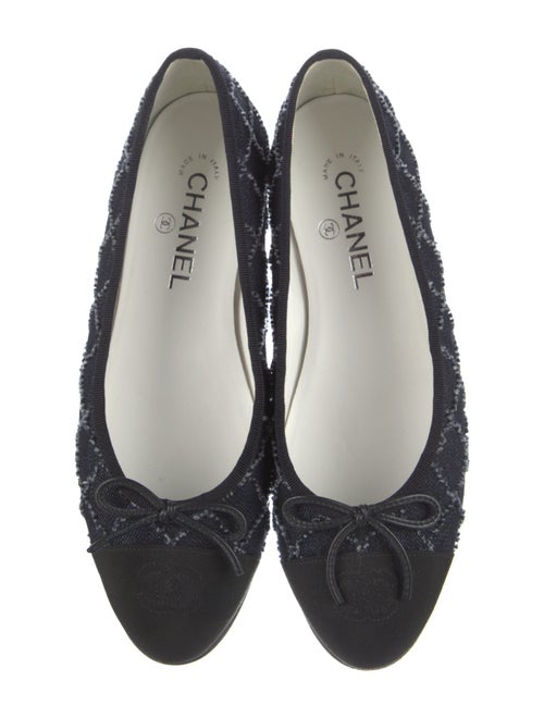 Chanel 2023 Interlocking CC Logo Ballet Flats