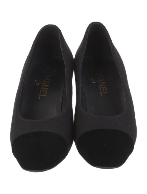 Chanel 2016 Interlocking CC Logo Pumps