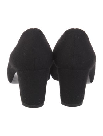 Chanel 2016 Interlocking CC Logo Pumps