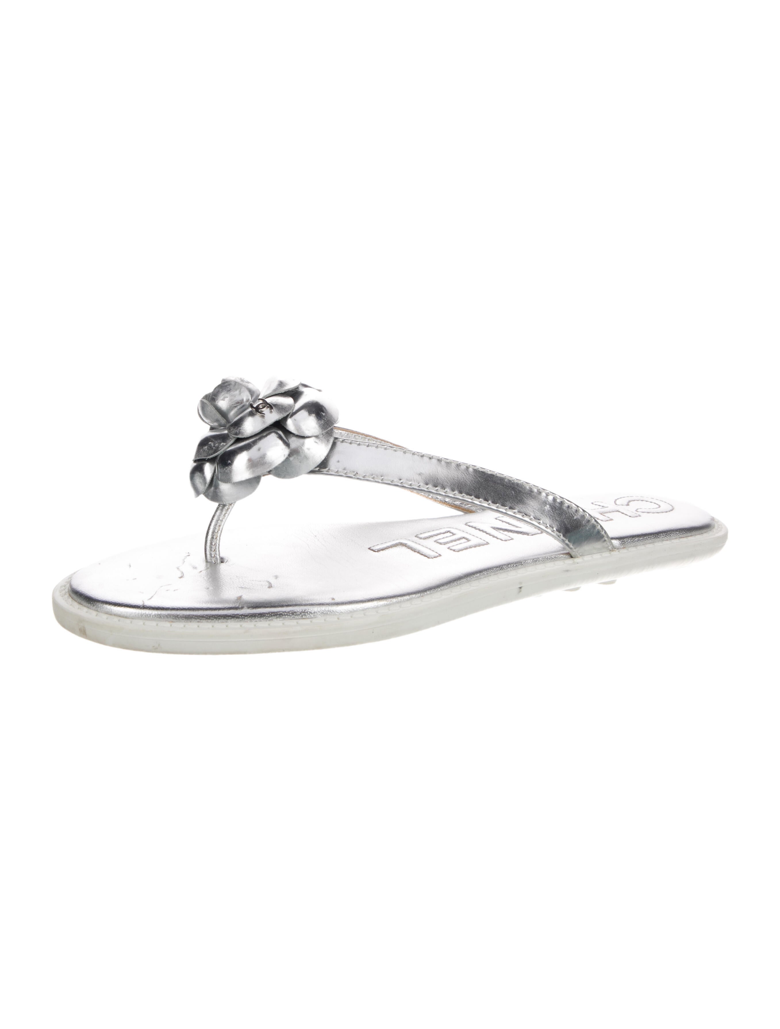 Chanel Interlocking CC Logo Leather Flip Flops