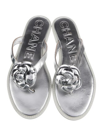 Chanel Interlocking CC Logo Leather Flip Flops