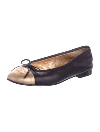 Chanel Interlocking CC Logo Leather Ballet Flats