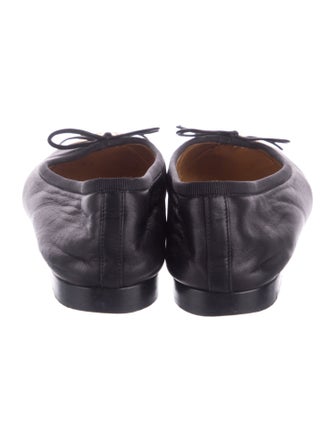 Chanel Interlocking CC Logo Leather Ballet Flats
