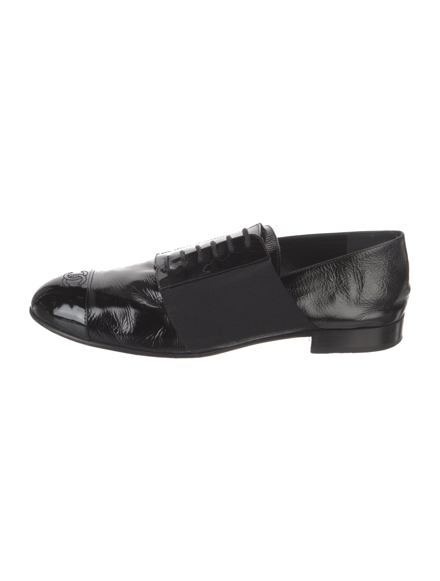 Chanel Interlocking CC Logo Patent Leather Oxfords