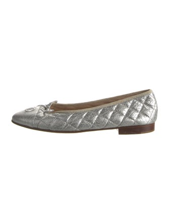 Chanel Interlocking CC Logo Leather Ballet Flats