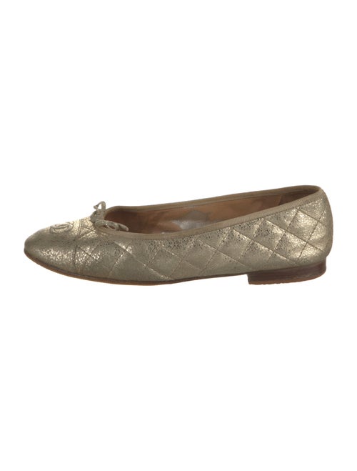 Chanel Interlocking CC Logo Suede Ballet Flats