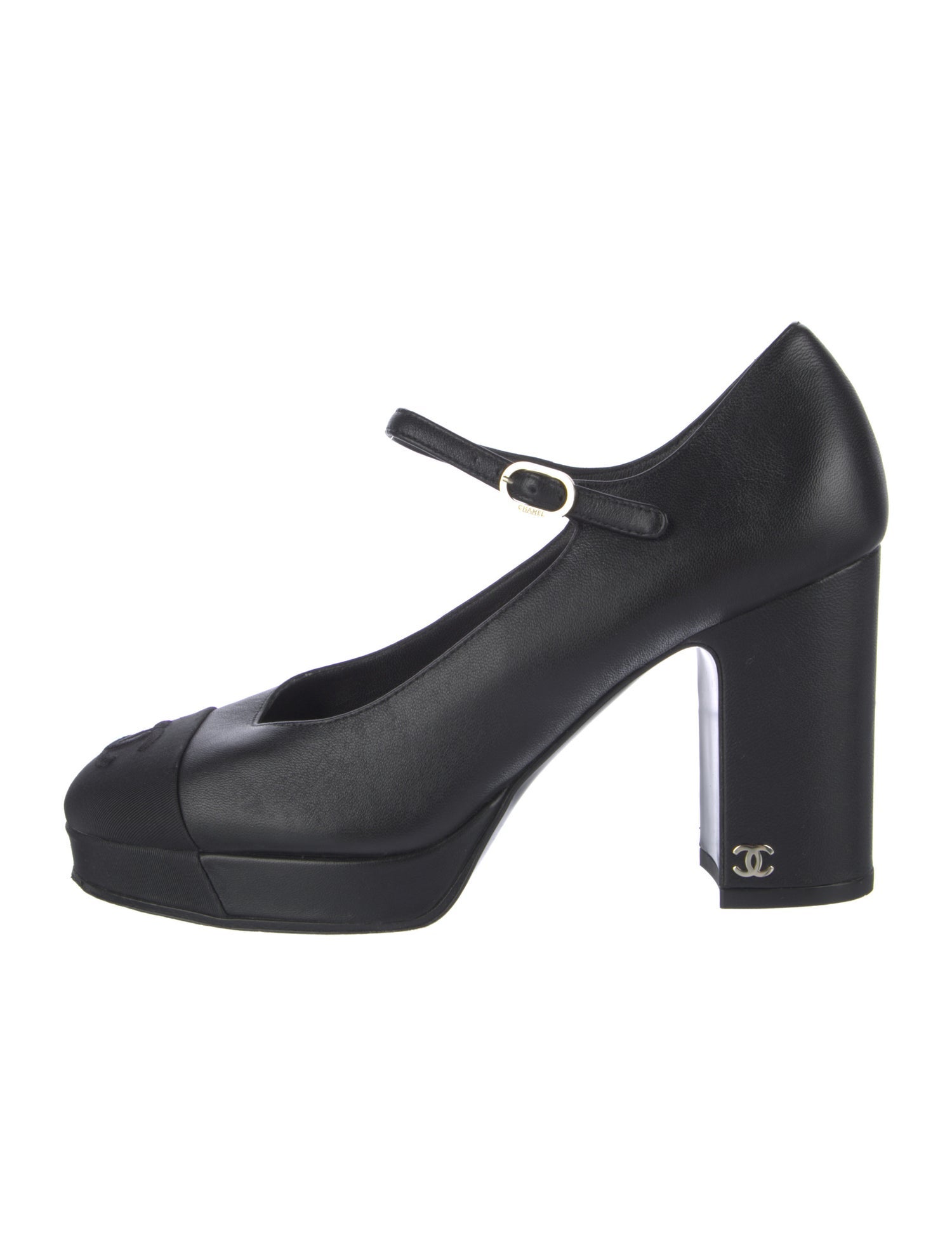 Chanel Interlocking CC Logo Leather Pumps
