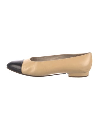 Chanel Interlocking CC Logo Leather Ballet Flats