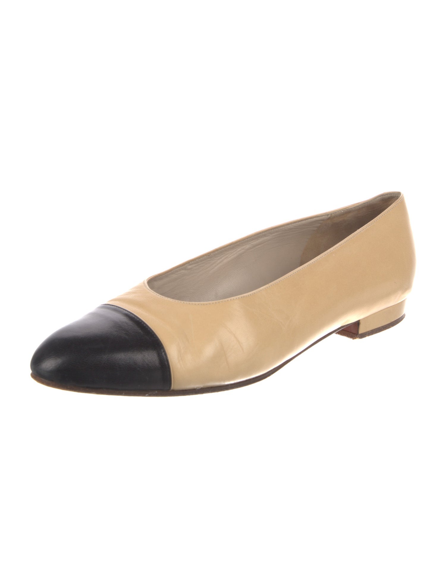 Chanel Interlocking CC Logo Leather Ballet Flats