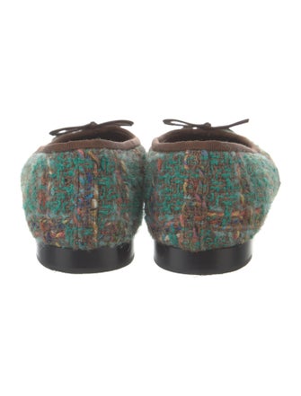 Chanel 2023 Interlocking CC Logo Flats