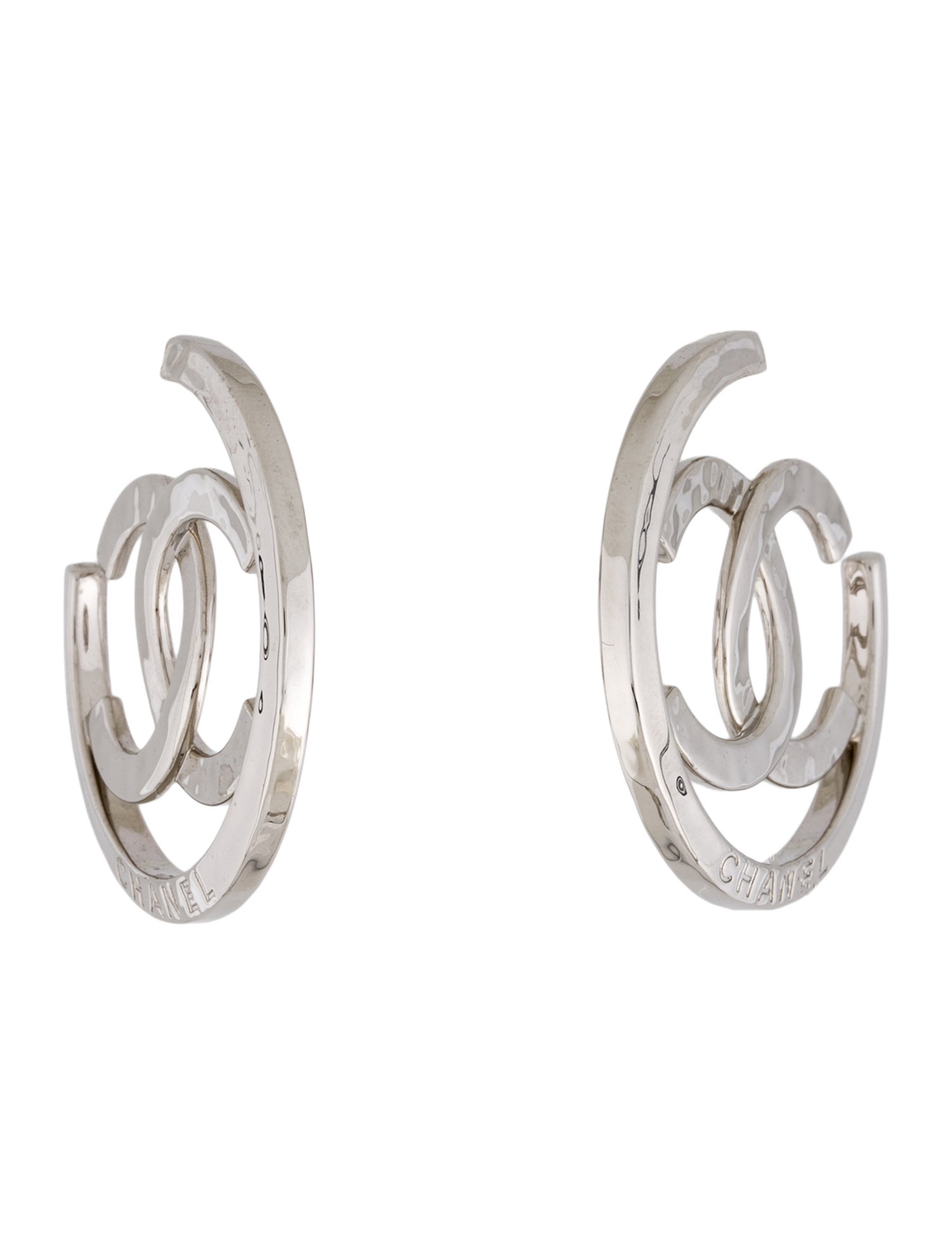 Chanel 2025 CC Hoop Earrings