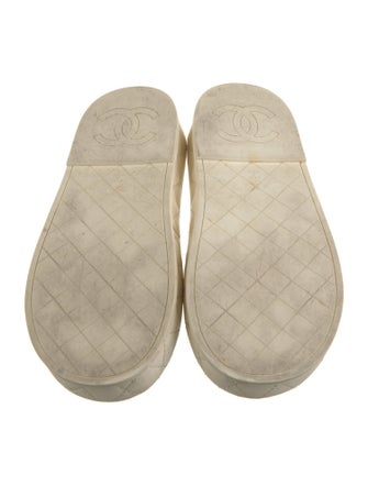 Chanel 2021 Interlocking CC Logo Espadrilles