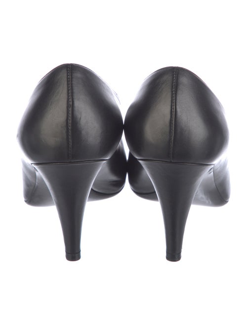 Chanel Interlocking CC Logo Leather Pumps