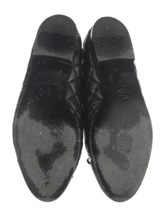Chanel Interlocking CC Logo Leather Ballet Flats