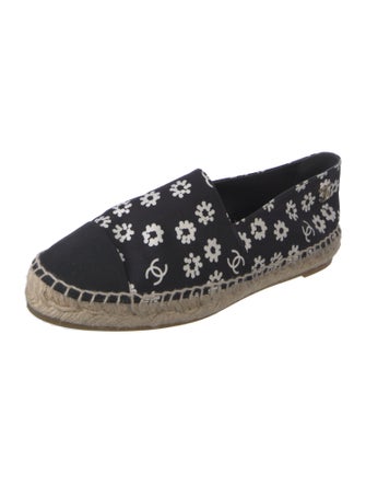 Chanel 2022 Interlocking CC Logo Espadrilles