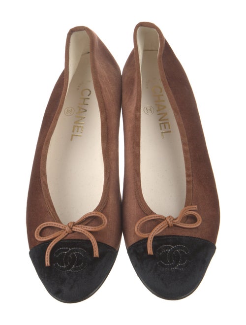Chanel 2024 Interlocking CC Logo Ballet Flats