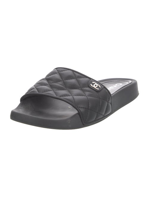 Chanel Interlocking CC Logo Leather Slides