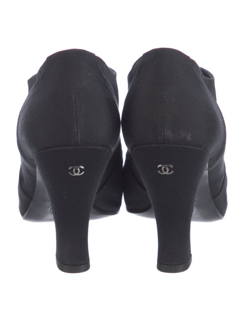 Chanel 2018 Interlocking CC Logo Pumps