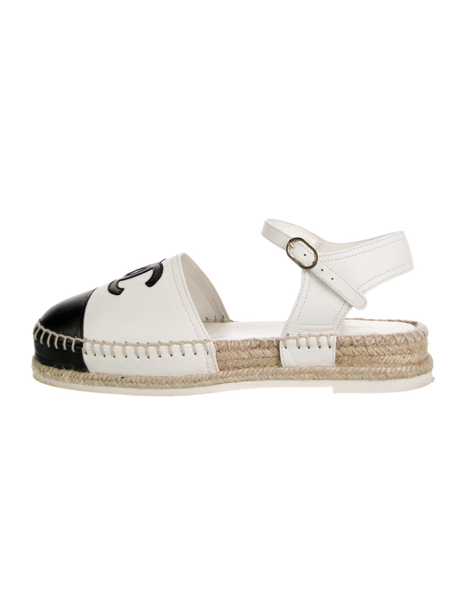 Chanel 2020 Interlocking CC Logo Espadrilles