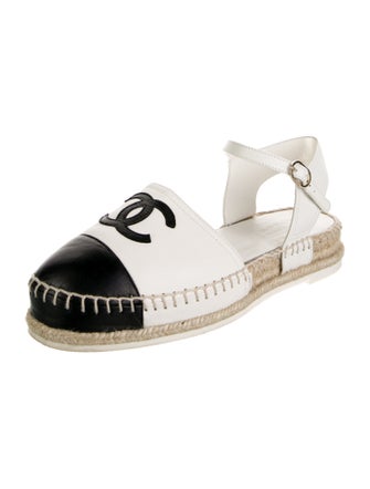 Chanel 2020 Interlocking CC Logo Espadrilles