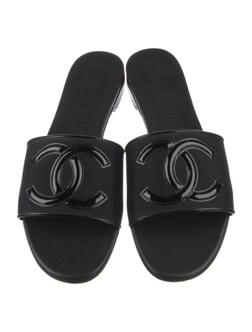 Chanel 2023 Interlocking CC Logo Slides