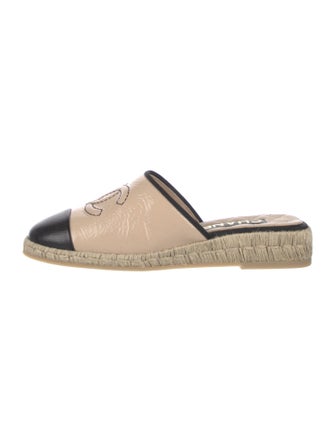 Chanel 2023 Interlocking CC Logo Espadrilles