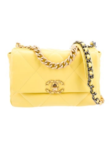 Chanel Handle Bags Medium 19 Flap Bag